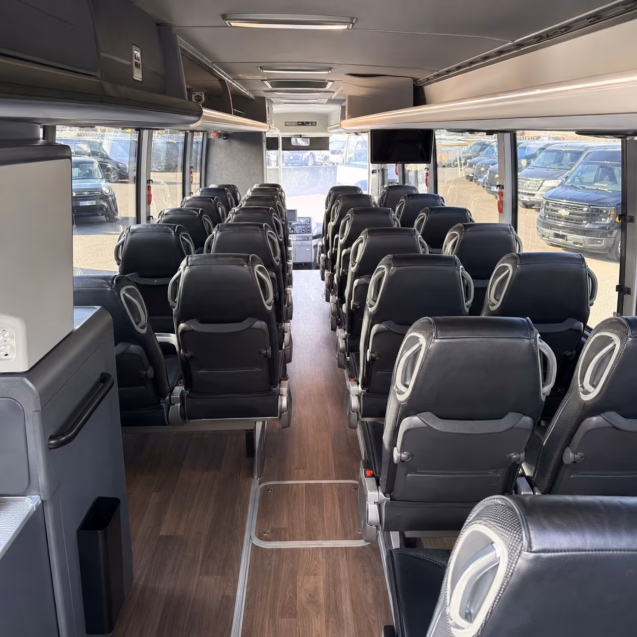 charter bus rentals across rochester hills and michigan