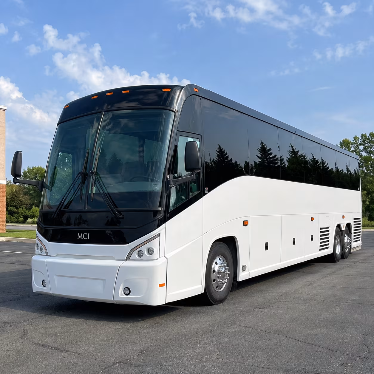 charter bus rentals for rochester hills school and field trip groups