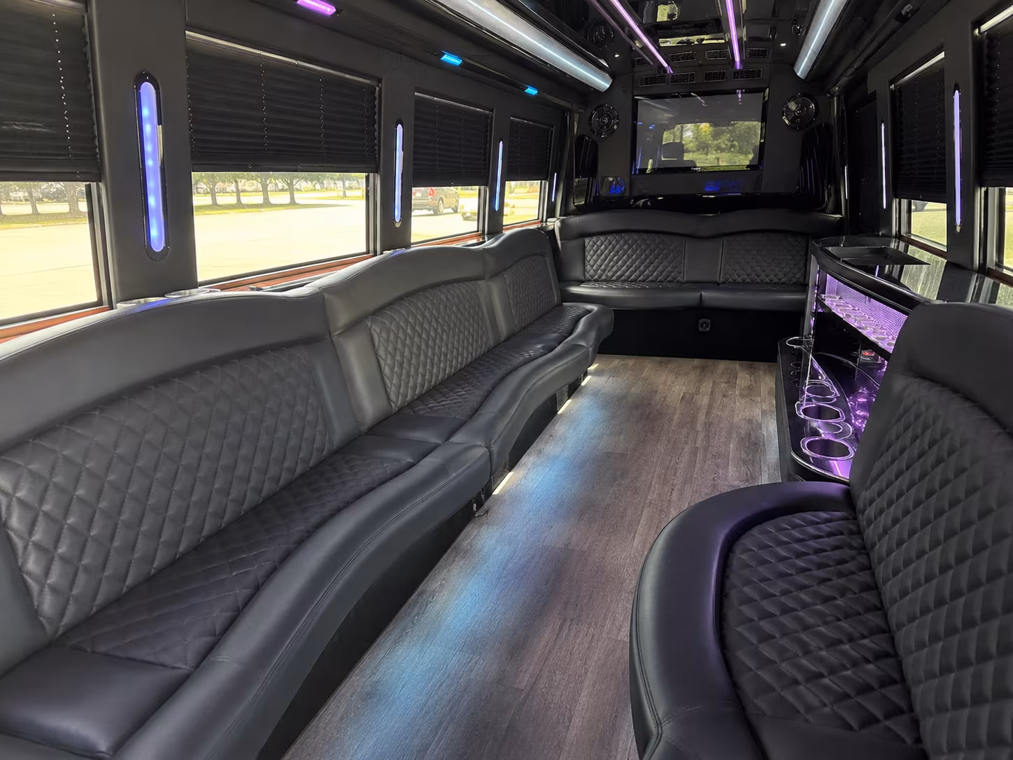 party buses and charter buses to detroit lions and red wings games