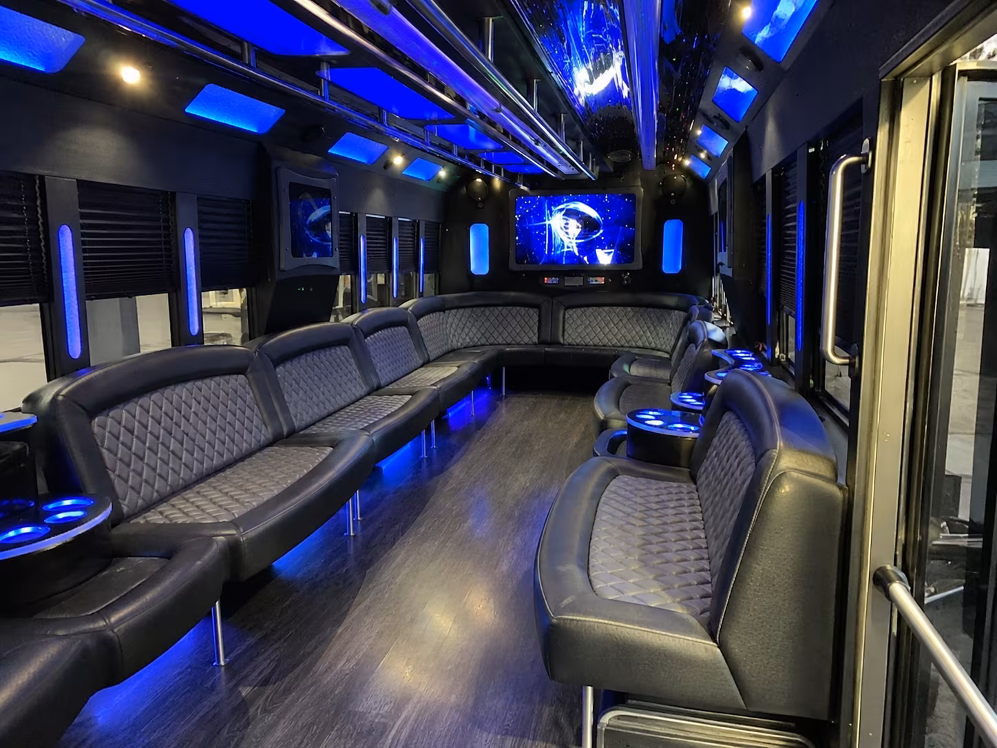 rochester hills 28 passenger party bus interior